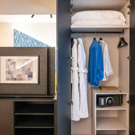 Apartmanhotel Pathos By Mimood 4*