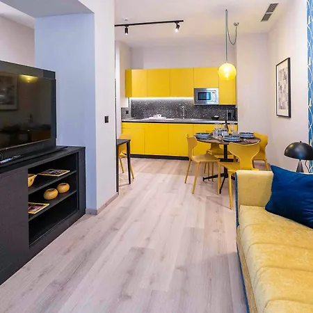 Apartmanhotel Pathos By Mimood 4*