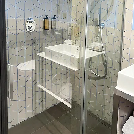 Pathos By Mimood Valencia