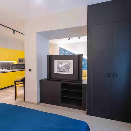 Aparthotel Pathos By Mimood Valenza